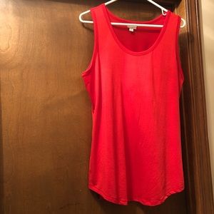 True Red LuLaRoe Tank top